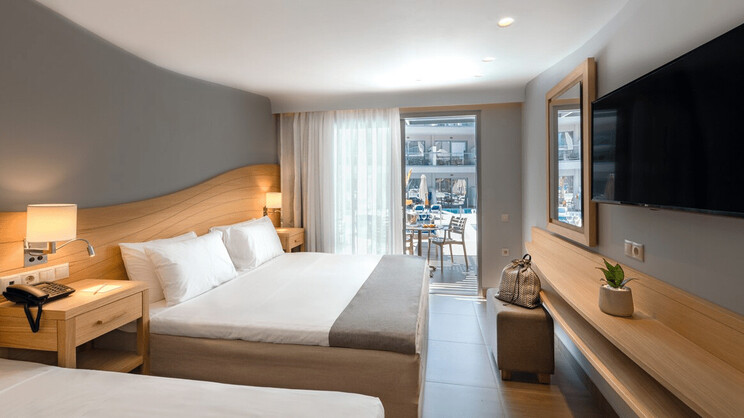 Double Superior With Private Pool